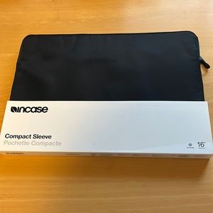 MacBook 16 inch In Case Laptop Case. New!
